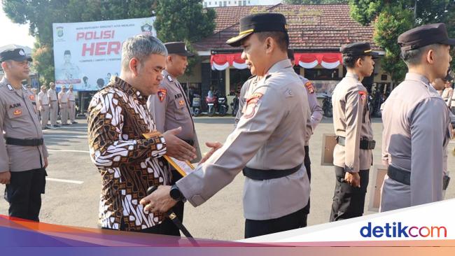 Kejar-Amankan Penjambret Rp 300 Juta di Depok, 2 Warga Dapat Penghargaan