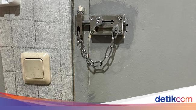 Penampakan 2 Kunci Pintu Kos Lokasi Diplomat Kemlu Tewas Misterius