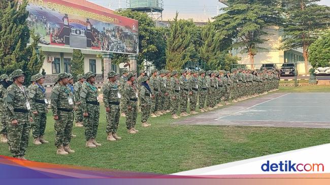 Pegawai Kementerian P2MI Digembleng ala TNI di Pusdik Militer Bandung Barat