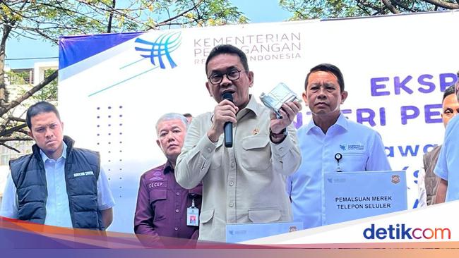 Smartphone Palsu Beredar di Toko Online, Pabriknya Langsung Ditutup!