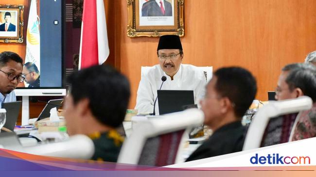 Evaluasi Kegiatan MPLS Sekolah Rakyat, Mensos Rapat Bareng Kepala Sekolah
