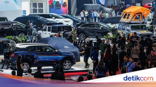 GIIAS 2025 Resmi Digelar, Puluhan Mobil Baru Diluncurkan