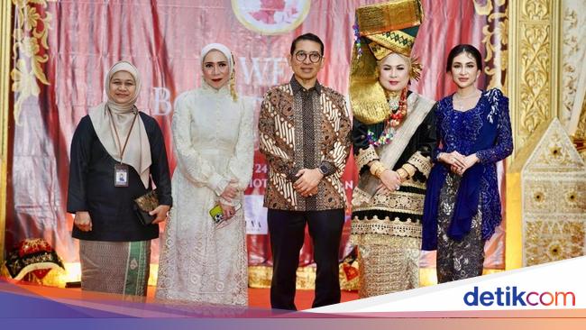 Menbud Apresiasi WFI atas Partisipasi Aktif dalam Lestarikan Budaya RI