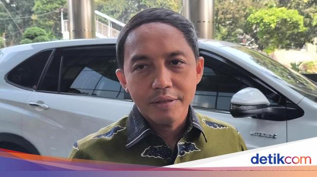 Raja Juli Minta Maaf ke Prabowo soal Main Domino Bareng Karding