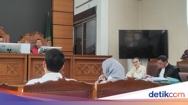 Nilai BAP Reza Gladys Janggal, Nikita Mirzani Pakai Urat: Sakit Hati Saya!