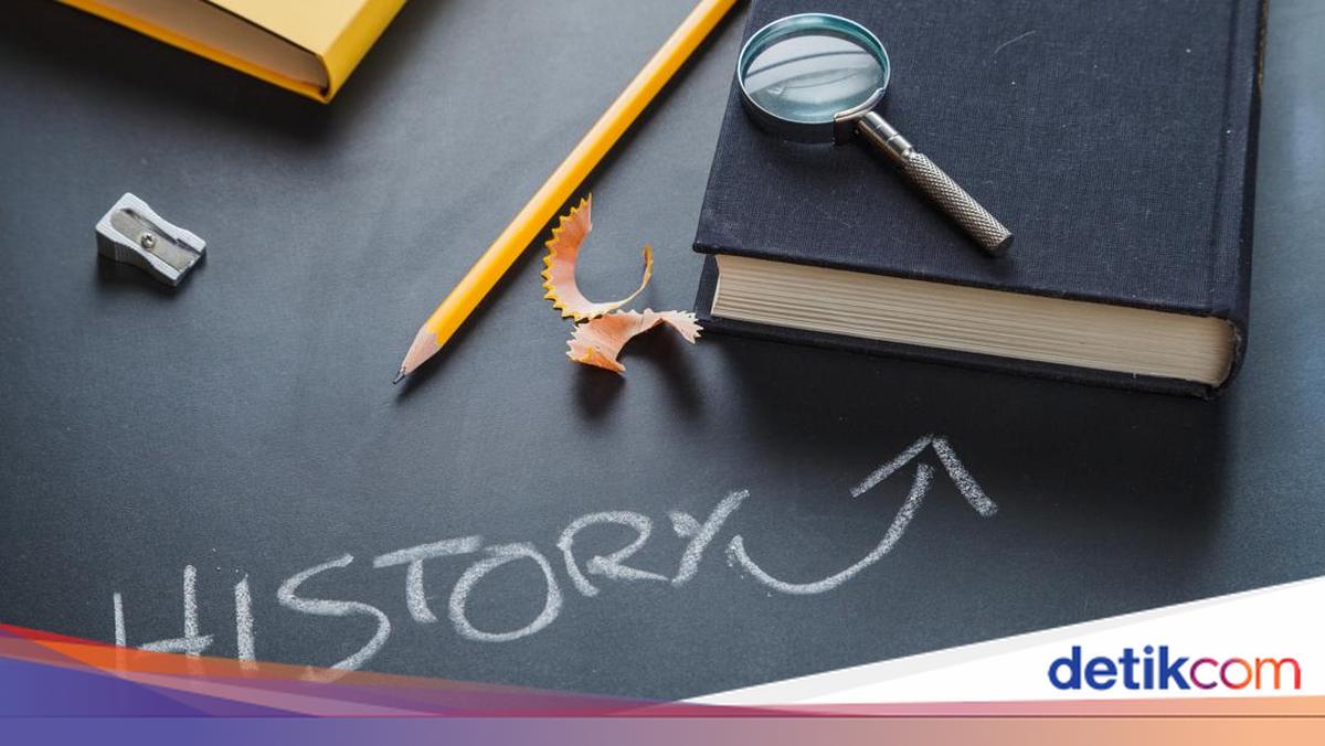 Pengertian Sejarah Menurut Ahli, Asal Kata, dan Contohnya dalam Kehidupan