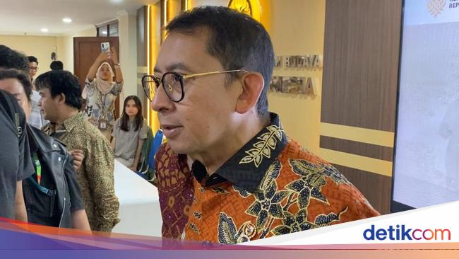 Fadli Zon Sebut Penulisan Ulang Sejarah Indonesia Libatkan 112 Sejarawan