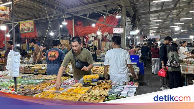 Tak Pernah Sepi, Ini Suasana Pasar Kue Subuh Senen Berusia 40 Tahun