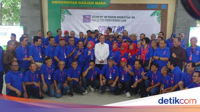 Alasan Jokowi Hadiri Reuni Kehutanan UGM: Kalau Tak Datang Tambah Palsunya
