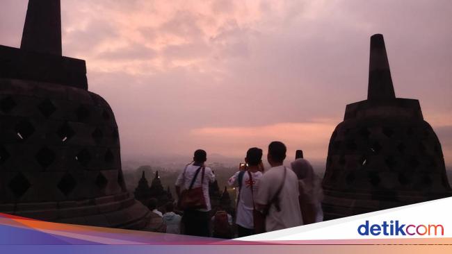 Top! Berburu Sunrise di Candi Borobudur
