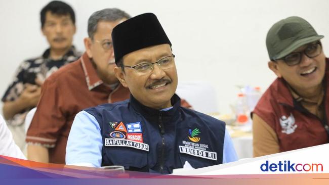 Gelar Rapat di Hari Libur, Mensos Evaluasi Pelaksanaan Sekolah Rakyat