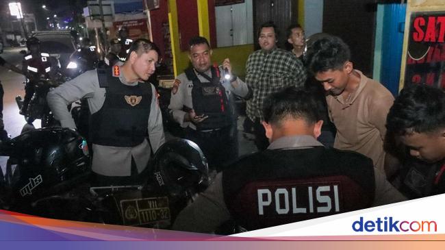 ABG Hendak Tawuran di Jaktim Diamankan Polisi, Celurit Panjang Disita