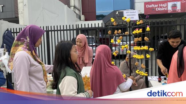 Kala Warga Depok Ramai Pakai Jepitan Bebek-Kapibara di CFD Margonda
