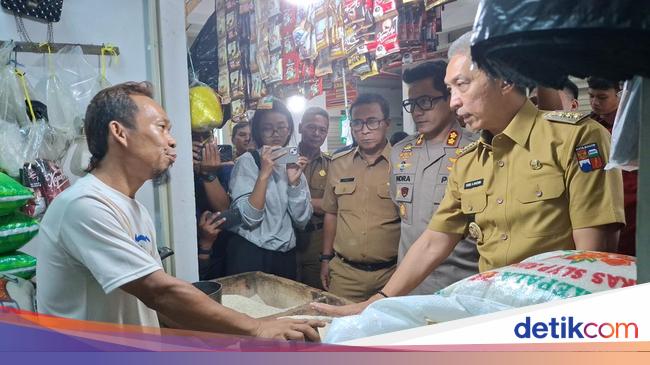 Sidak Pasar Sukasari, Walkot Bogor Pastikan Tak Ada Beras Oplosan