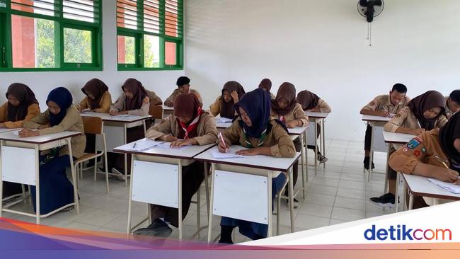 Siswi Sekolah Rakyat Blora Jadi Juara Lomba Menulis Surat untuk Presiden