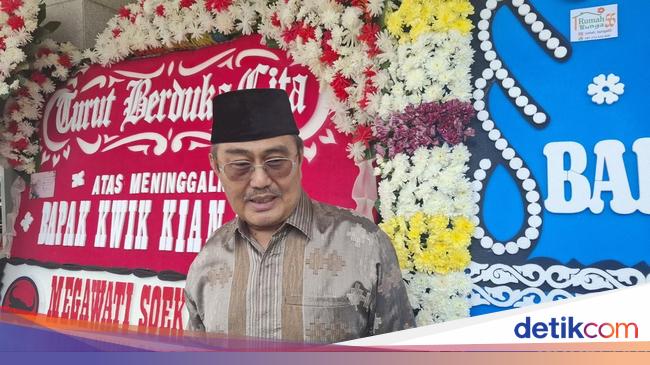 Jimly Kenang Kwik Kian Gie: Nasionalismenya Kuat, Tak Ganti Nama Sejak Orba