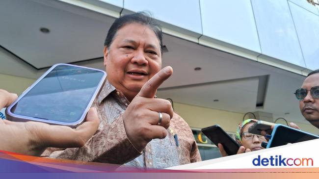 Airlangga Kenang Kwik Kian Gie Tangani Ekonomi RI Usai Krismon 1998