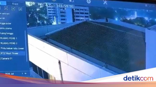 Diplomat Kemlu Mendadak Ganti Tujuan 5 Menit Usai Naik Taksi dari Mal