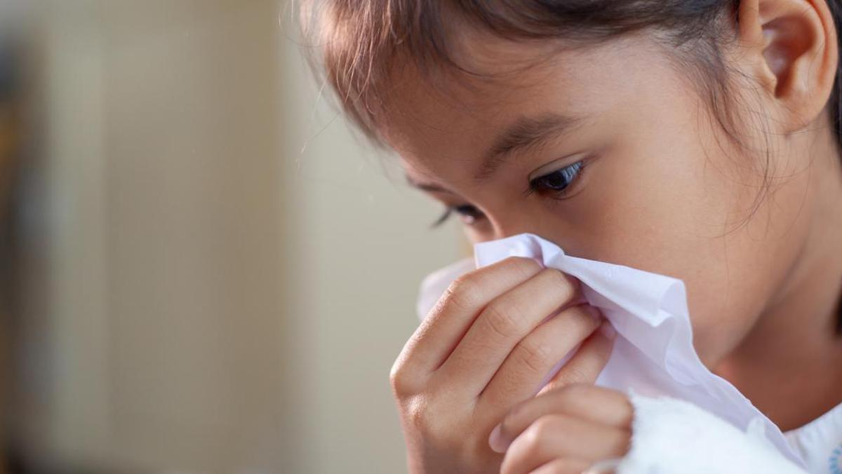Anak Batuk Pilek, Alergi atau Infeksi Virus? Ini Cara Membedakannya