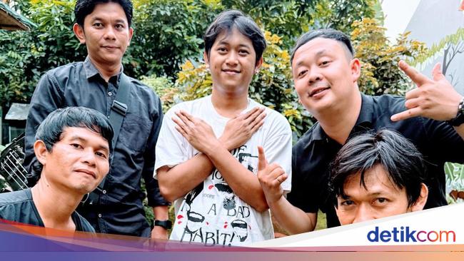 Dandiz Hadir Perpanjang Napas Band Rock Lokal