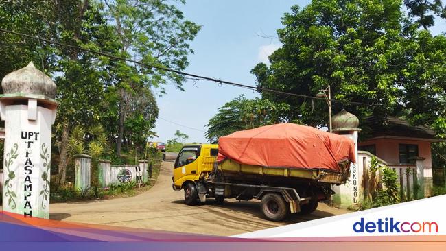 Warga Ngaku Keberatan TPA Bangkonol Pangdeglang Tampung Sampah dari Tangsel