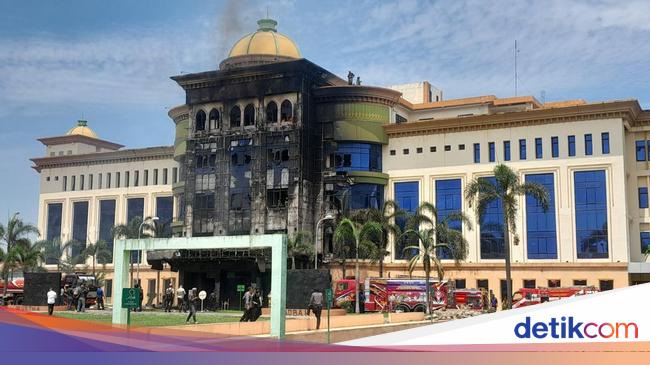Asrama Haji Medan Kebakaran, 7 Mobil Damkar Berhasil Padamkan Api