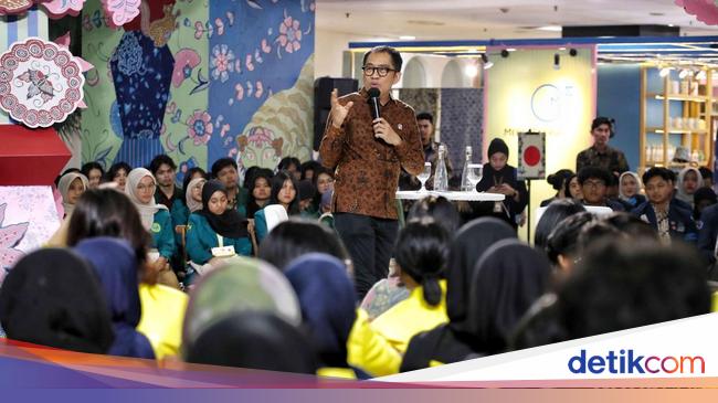Kuliah Umum Wamenperin, Cerita Peran Vital Anak Muda dalam Industri Batik