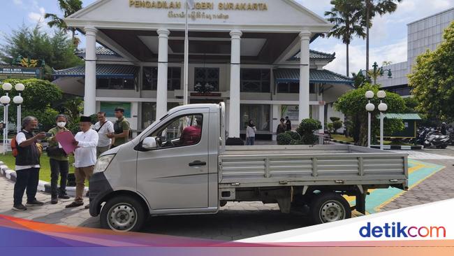 Penggugat Jokowi soal Wanprestasi Bawa Mobil Esemka ke PN Solo