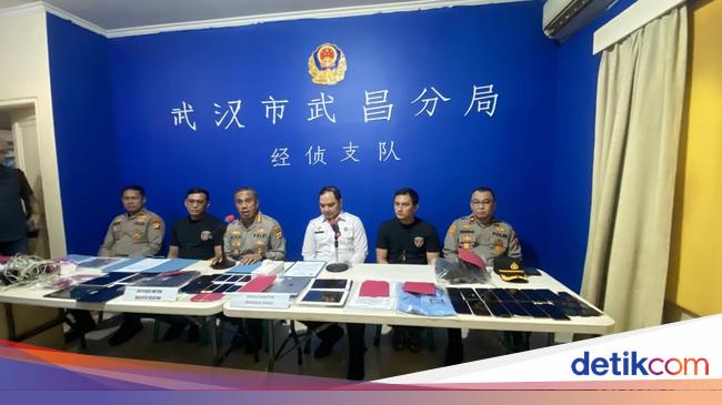 WN China Jaringan Scammer 'Sulap' Rumah di Jaksel Bak Kantor Polisi Wuhan
