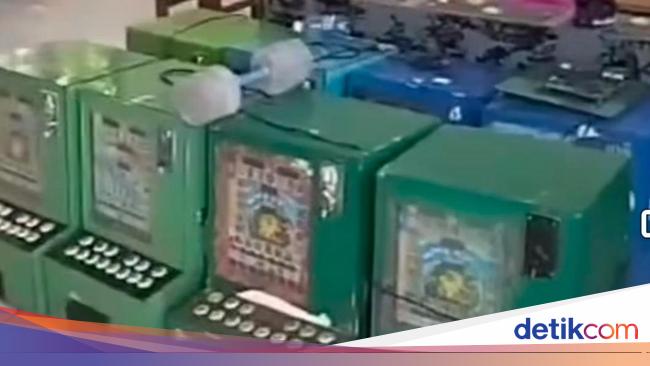 Heboh Eks Gedung SD di Langkat Sumut Jadi Gudang Puluhan Mesin Judi