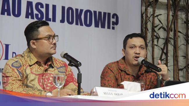 LSI Denny JA Ungkap 3 Alasan Publik Tak Percaya Isu Ijazah Palsu Jokowi