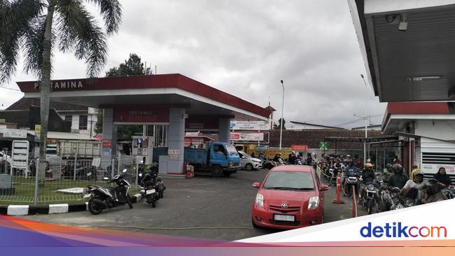Pertamina Pastikan Pasokan BBM di Jember Aman, Antrean SPBU Mulai Terurai