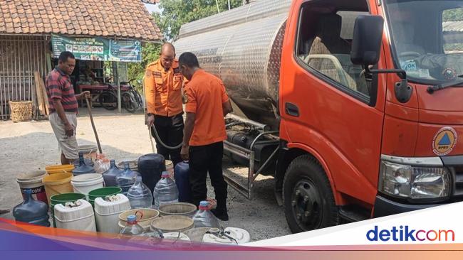 2.000 Warga Jonggol Terdampak Kekeringan, BPBD Pasok 15 Ribu Liter Air Bersih