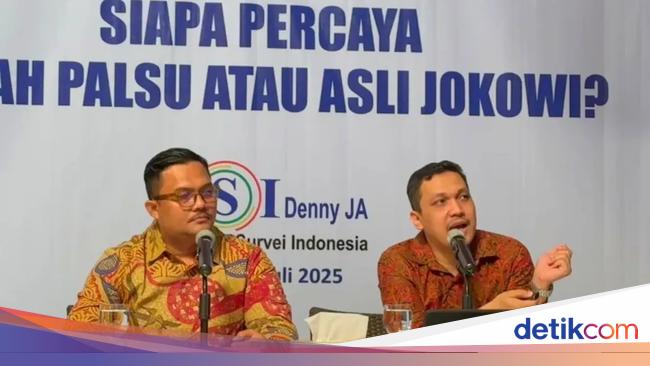Survei LSI Denny JA: 74,6% Publik Tak Percaya Isu Ijazah Palsu Jokowi