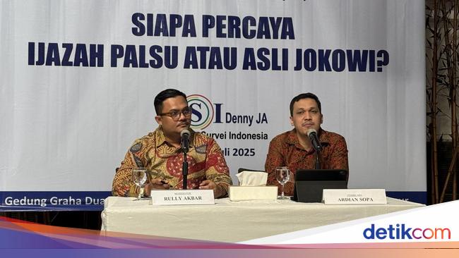 Survei LSI Denny JA: 72,6% Responden Tetap Percaya Jokowi Meski Ada Isu Ijazah Palsu