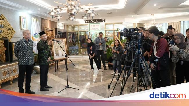 Siswa Sekolah Rakyat dan Keluarganya Dapat Jaminan Kesehatan Gratis