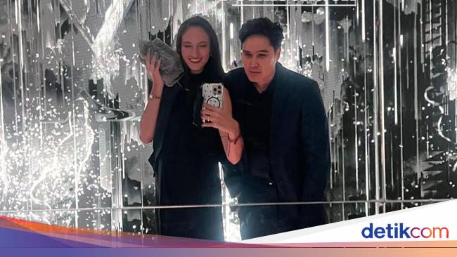 Nadine Chandrawinata Culik Mischa Kondangan, Sekalian Jadi Ajang Perjodohan