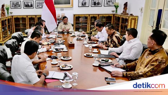 Prabowo Rapat Malam-malam dengan Kapolri-Jaksa Agung, Beri Arahan Ini