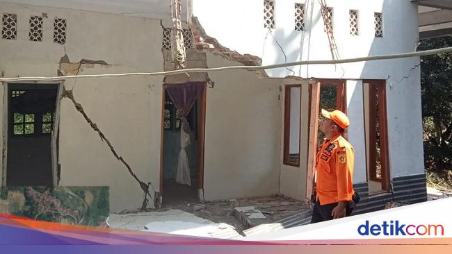15 Rumah Rusak Akibat Tanah Bergerak di Bogor, 4 KK Mengungsi