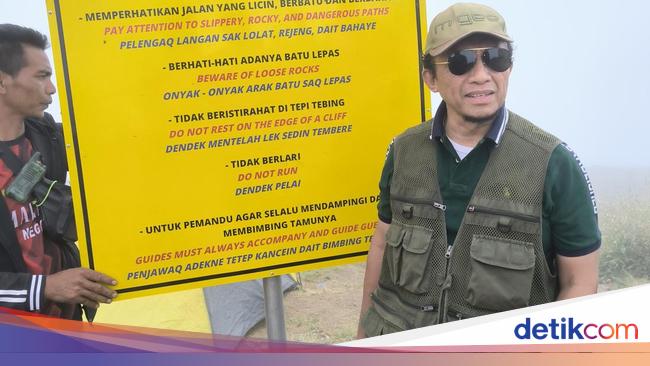 Hobi Mendaki, Tifatul Sembiring Pasang Plang Imbauan di Rinjani