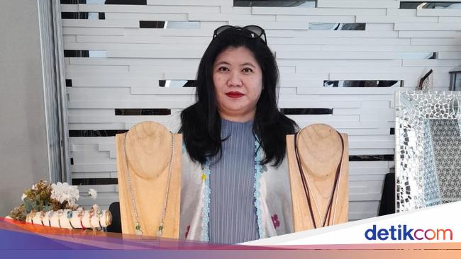 Wanita Ini Raup Puluhan Juta Sulap Limbah Jadi Perhiasan, Kok Bisa?