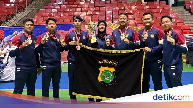 Brimob Polda Metro Jaya Raih Juara Umum 3 Taekwondo Kapolri Cup 2025