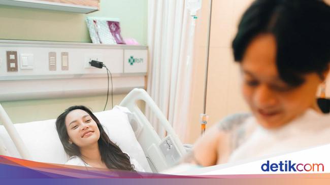 DJ Bravy Ungkap Momen Pertama Kali Gendong Bayi Erika Carlina