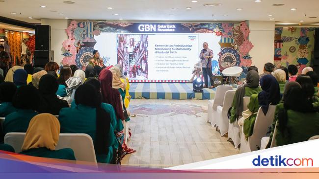 Batik Bisa Gerakkan Ekonomi, Kemenperin Ajak Anak Muda Ikut Lestarikan