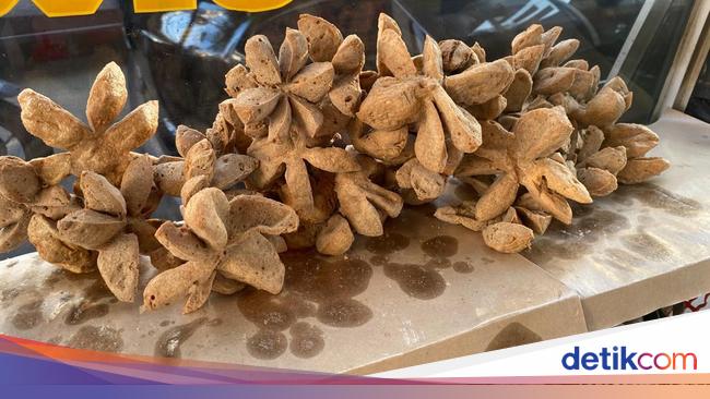 Jajan Rp 100 Ribu di Stasiun Tebet, Bisa Mukbang 10 Makanan!