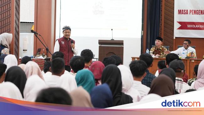 Mensos Buka MPLS Sekolah Rakyat di Lebak, Tekankan Gagasan Prabowo