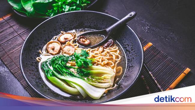Resep Ramen Jamur Berkuah Gurih yang Cocok Dinikmati Vegan
