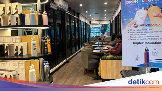 Punya View LRT, Kafe di Jaksel Ini Cocok untuk 'Me Time' dan WFC