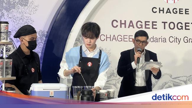 Chenle NCT Datang ke Indonesia, Pamer Aksi Racik Jasmine Milk Tea!
