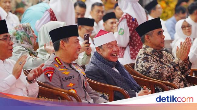 Kapolri Hadiri Haul Ponpes Buntet Cirebon, Sebut Polri-Ulama Saling Melengkapi